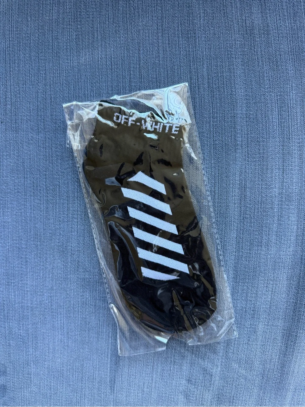 Off-White low cut